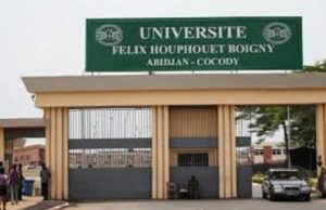 Côte d’Ivoire : Les fonctionnaires « nous nous sentons trahis et humiliés » Lire la suite sur : https://www.afrique-sur7.fr/417016-fonctionnaires-trahis-humilies