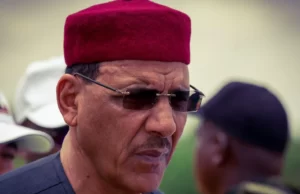 NIGER : UNE TENTATIVE D’ÉVASION ROCAMBOLESQUE DE MOHAMED BAZOUM ÉCHOUE – CNSP