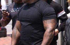 Côte d’Ivoire : d’ancien garde du corps, il devient finalement l’un des artistes les plus populaires d’Afrique