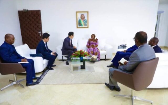 Screenshot_20250514_221606_WhatsAppBusiness