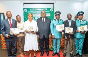 Société / Prix national d’excellence 2025 : Laurent Tchagba distingue les héros de la forêt ivoirienne