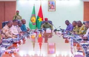 Burkina Faso : Coup de tonnerre politique, tous les partis dissous